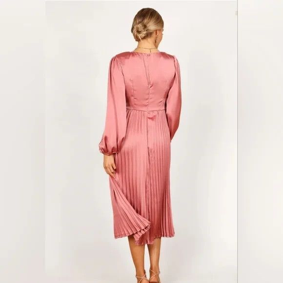 NWT Petal and Pup Noelle Twist Front Pleated Midi Dress In Blush Pink Womens XS - Picture 4 of 16